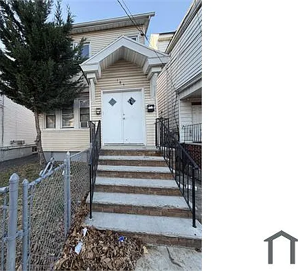 185 Linden Ave