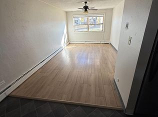 807 S 1st Ave #807, Sioux Falls, SD 57104