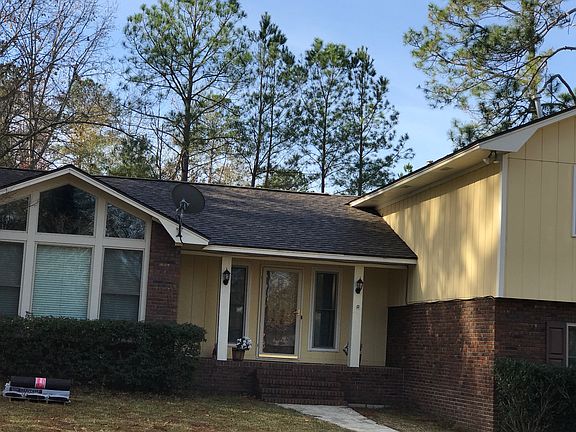 4th image of 3807 Cambridge Dr