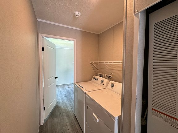 5th image of 1243 Lucy Ave