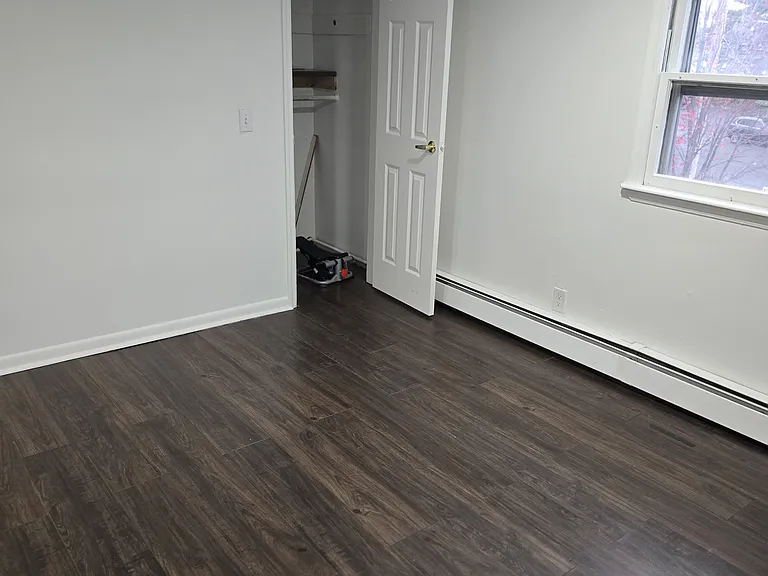 18 Donna Dr #2 — Photo 11