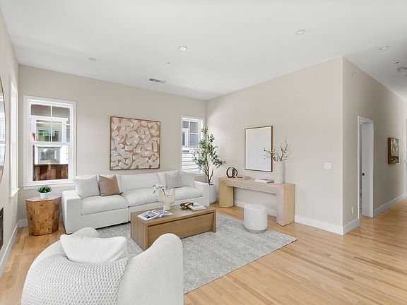 3rd image of 1325 Elam Ave