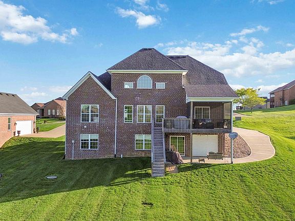3rd image of 159 Gleneagles Blvd