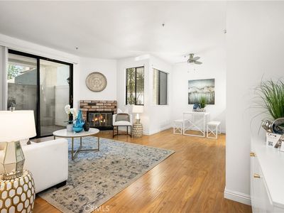17702 Sergio Cir APT 101, Huntington Beach, CA, 92647