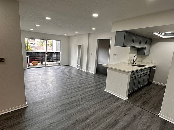 3rd image of 327 Chestnut Ave APT 210