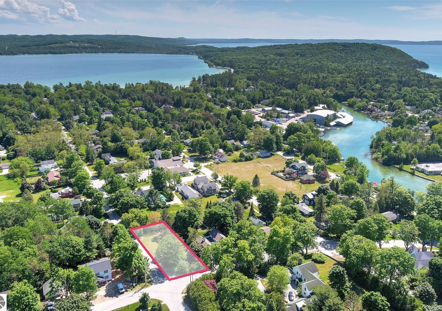 River St, Leland, MI 49654 Zillow