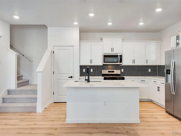 22224 E 6th Pl — Photo 10