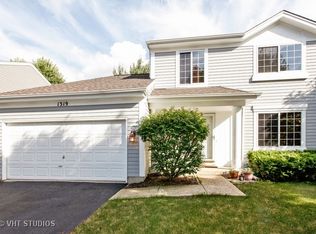 1319 Eastwood Dr, Aurora, IL
