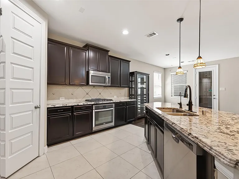 3002 Overbrook Meadow Ln — Photo 14