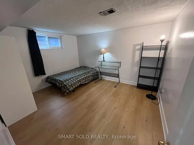 58 Emmeline Cres #BASEMENT — Photo 6