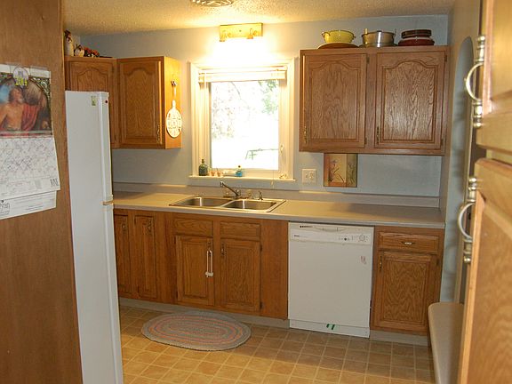 4th image of 2530 Indian Hill Dr