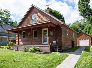 318 W Montcalm St, Greenville, MI 48838