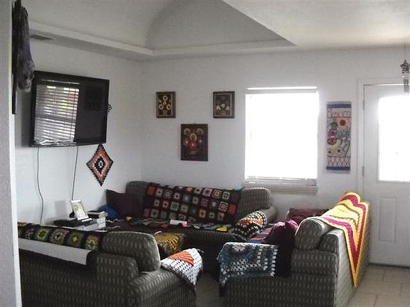 3rd image of 6205 Valencia Dr