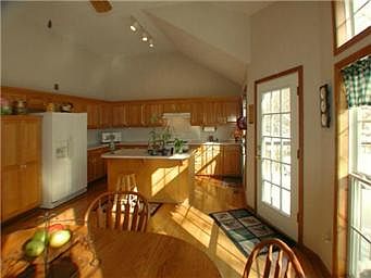3rd image of 1325 SE Princeton Dr