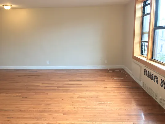 Rented by BRICK & GALO REALTY CORP | media 9