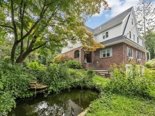 206 Long Hill Rd, Oakland Boro, NJ 07436