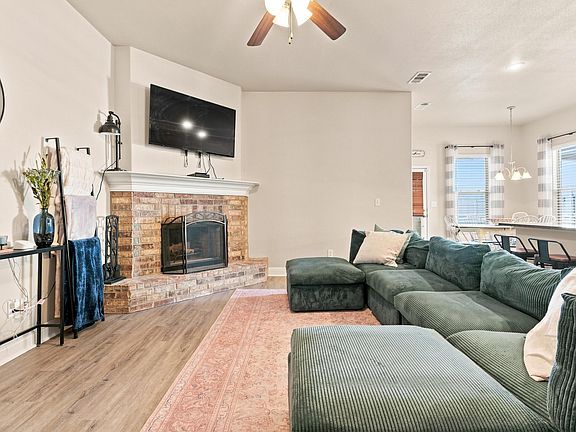 5th image of 7451 104th St