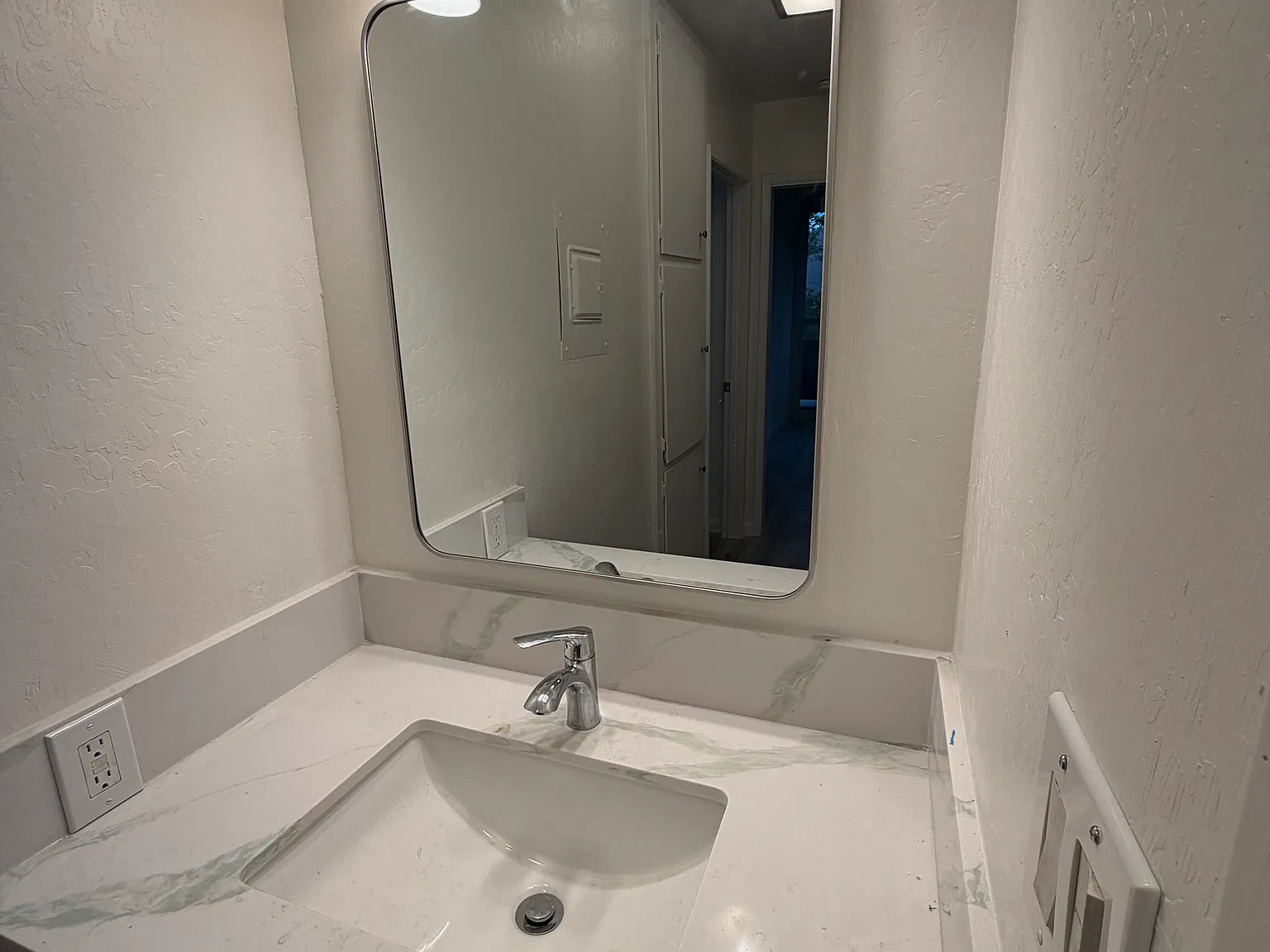 1 bed, 800 sqft, $1,700 — Photo 3
