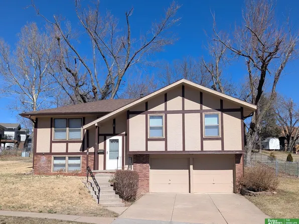 12512 Yates St, Omaha, NE 68164