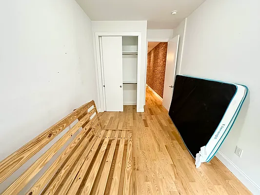 Rented by Bruma Realty LLC | media 26