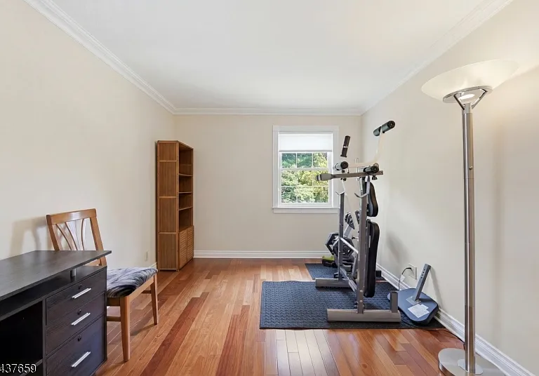 67-75 New England Ave #69B — Photo 11