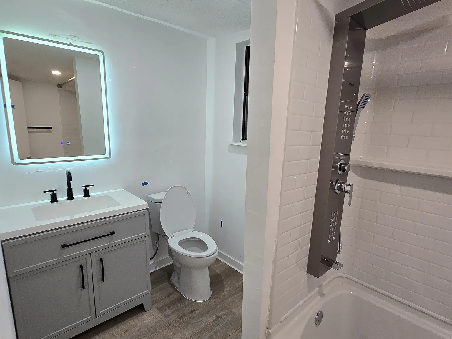 2 bed, 1006 sqft, $2,000 — Photo 4