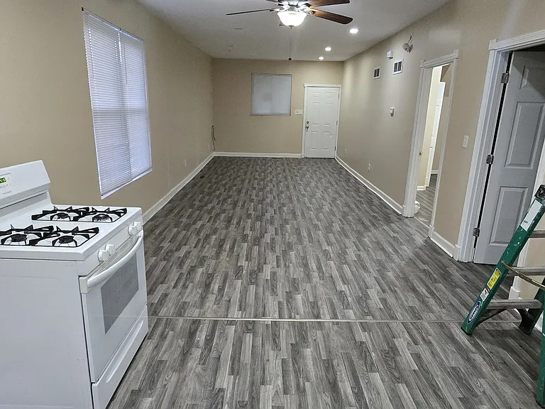 1209 Roosevelt Pl #1 — Photo 11