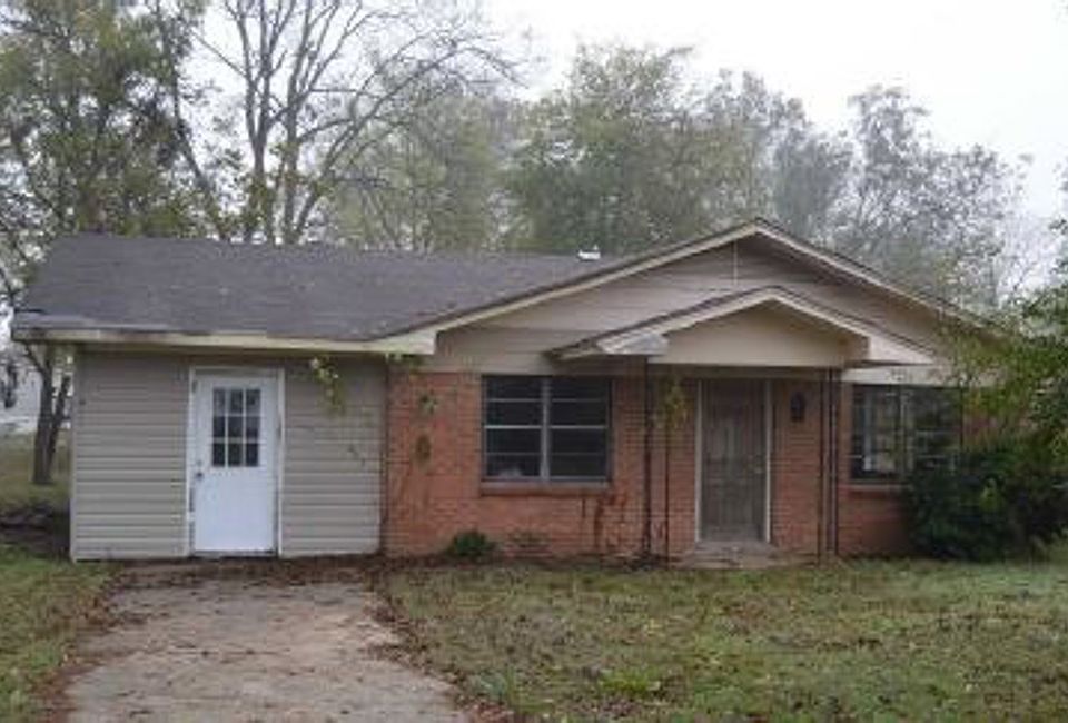 1st image of 227 Annex St