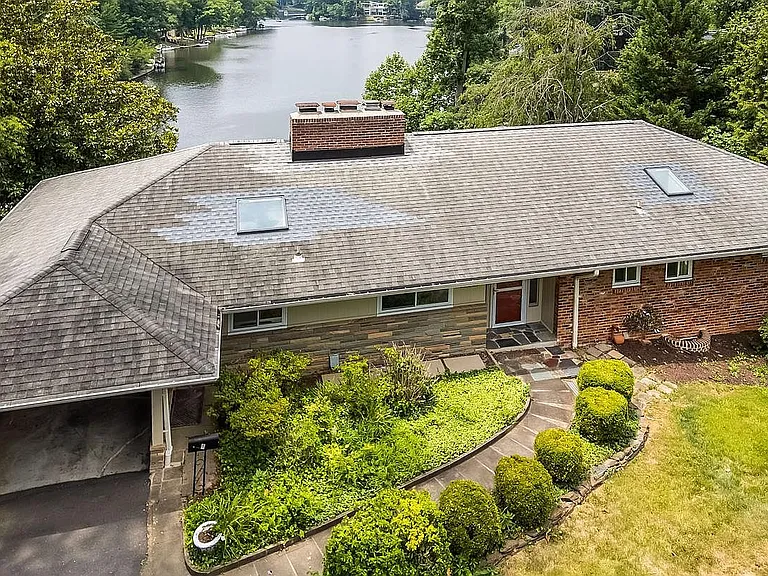 3612 Ridgeway Ter — Photo 4