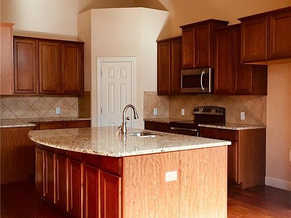 4th image of 248 Milan St #502