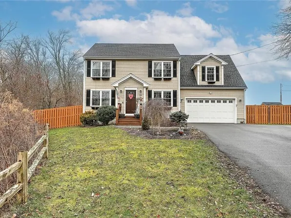 380 N Wheaton Ave, Seekonk, MA 02771