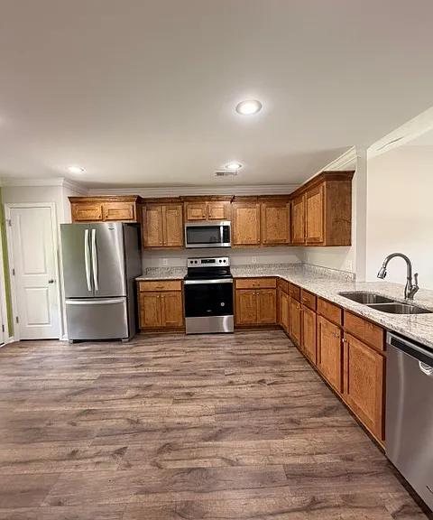 660 Constitution Dr — Photo 9