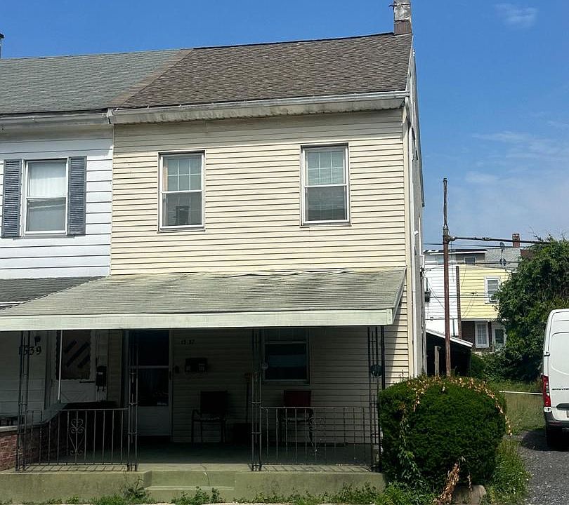 1st image of 1537 N 9th St
