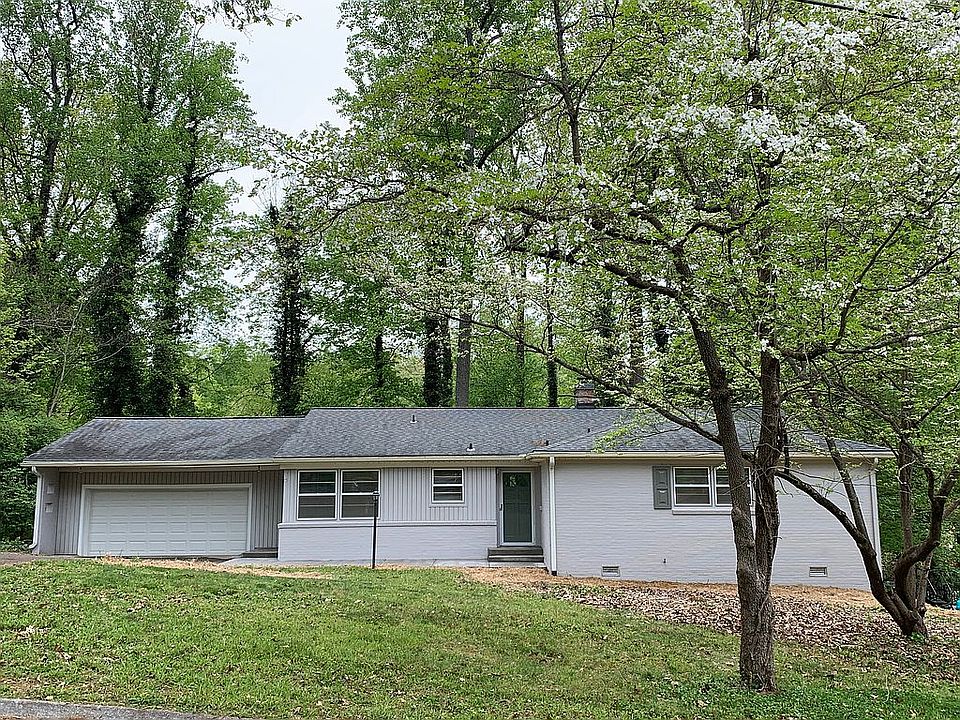 5824 Little John Lane 