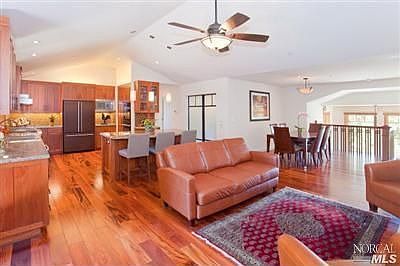 2nd image of 646 Tamalpais Ave