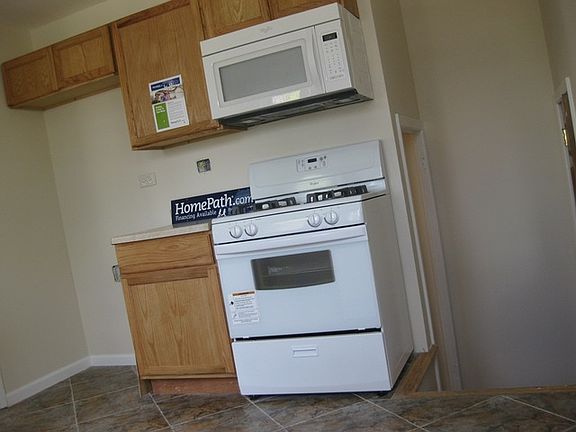 5th image of 3517 N Sunset Ln