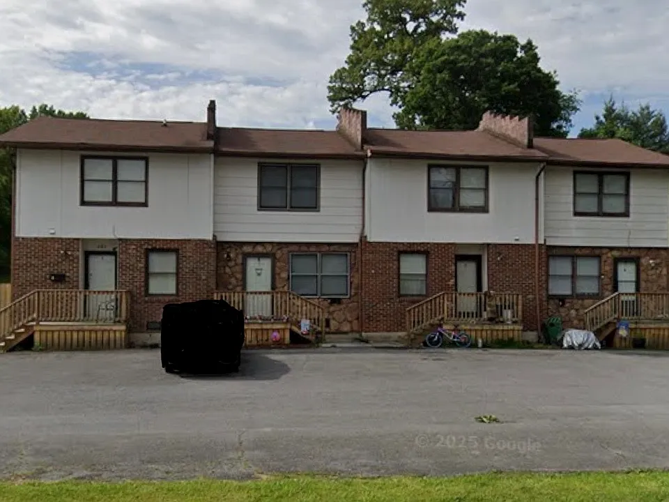 401 Cypress St #8
