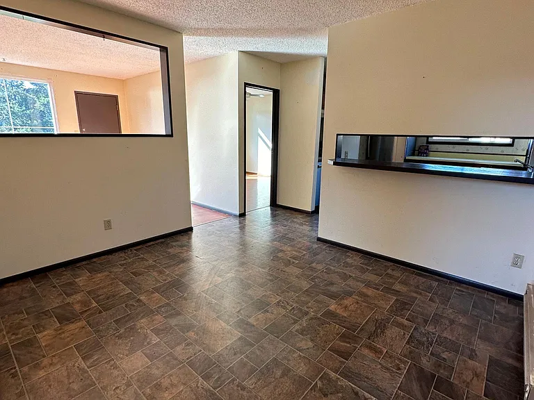 500 Rock Island Rd — Photo 19