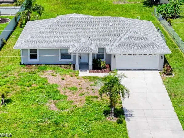 4008 10th St W, Lehigh Acres, FL 33971
