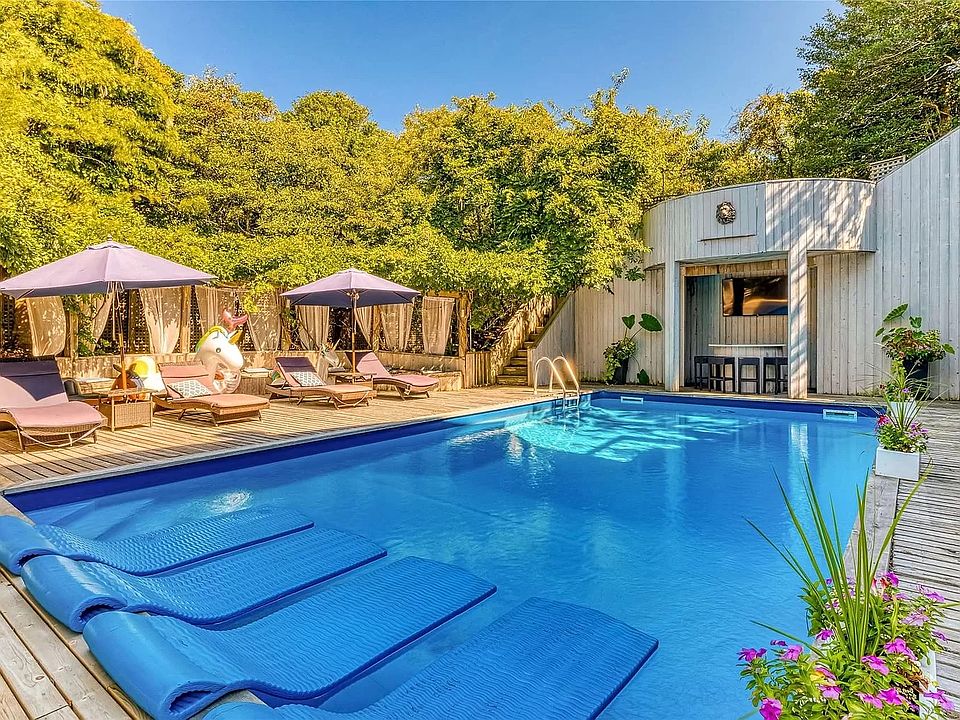 1st image of 316 Fire Island Blvd