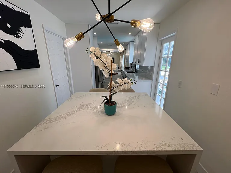 503 Jackson Ave — Photo 14