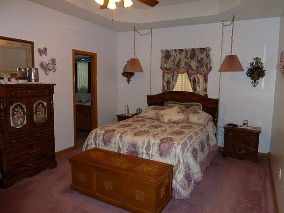 4th image of 171 Lasalle Dr