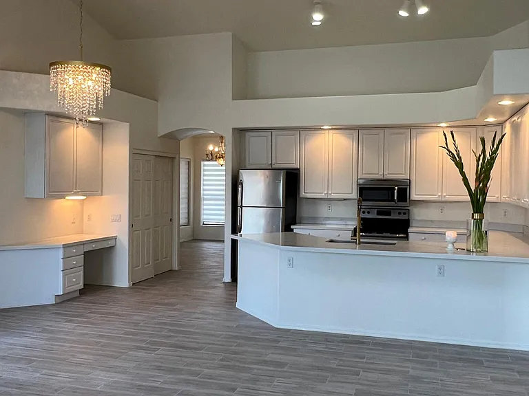 814 W Beechnut Dr — Photo 10