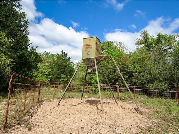 4th image of 657 County Road 327