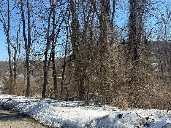 5th image of 2 Spring St