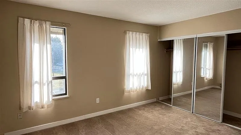 3046 Clearbrook Road — Photo 4