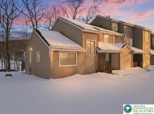 3301 Windermere Dr, Bushkill, PA 18324