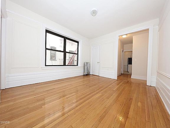 5th image of 3086 32nd St APT 25