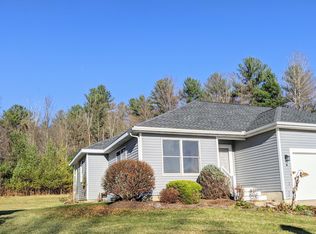 9 Alcott Ln, Pittsfield, MA 01201