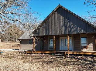 101861 S 4600th Rd, Sallisaw, OK 74955